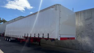 CurtainSider